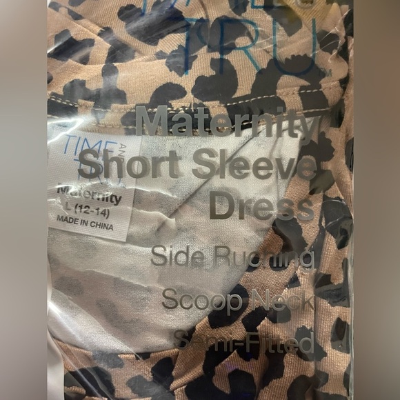 Time and Tru Leopard Print Maternity Dress! NWT! - Picture 3 of 3